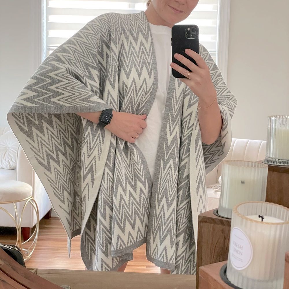 Calvin Klein Zig-Zag Open Front Poncho